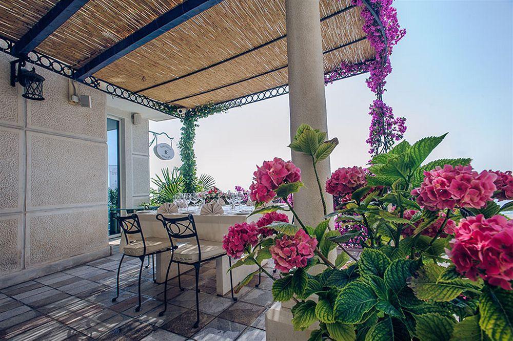 Hotel Azimut Sveti Stefan
