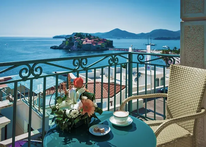 Hotel Azimut
